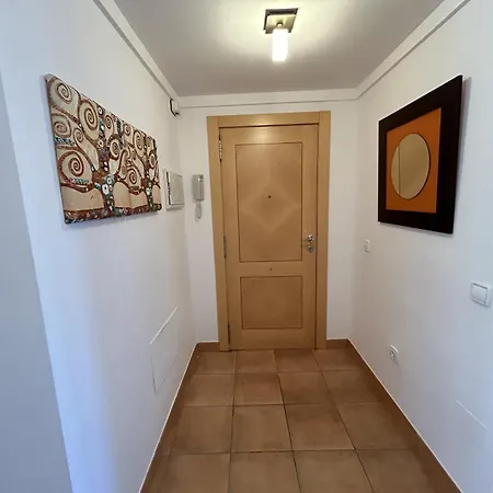 La Alcazaba 33 *